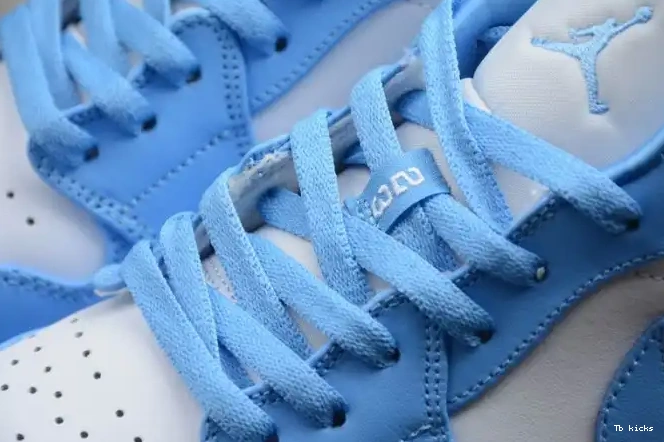 Rep TBK UNC Low Air (W) 1 AO9944-441 Jordan 0607